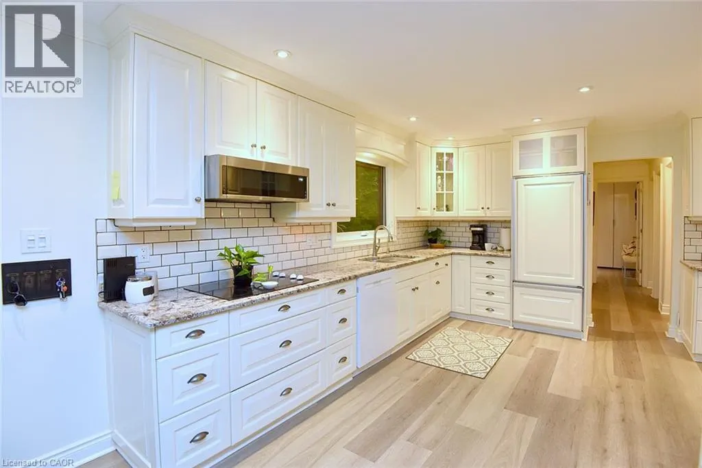 421 8TH CONCESSION Road E
