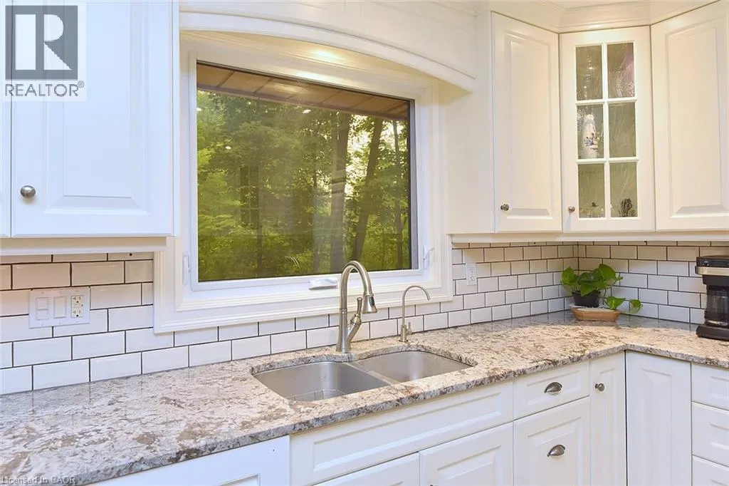 421 8TH CONCESSION Road E
