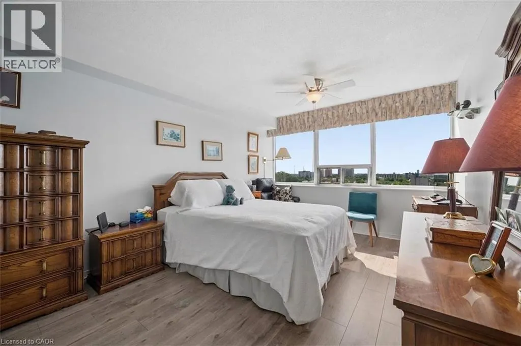 3227 KING Street E Unit# 1112 #1112