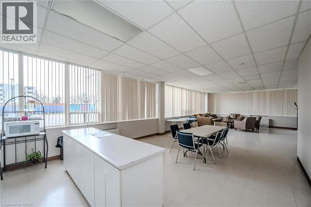 3227 KING Street E Unit# 1112 #1112