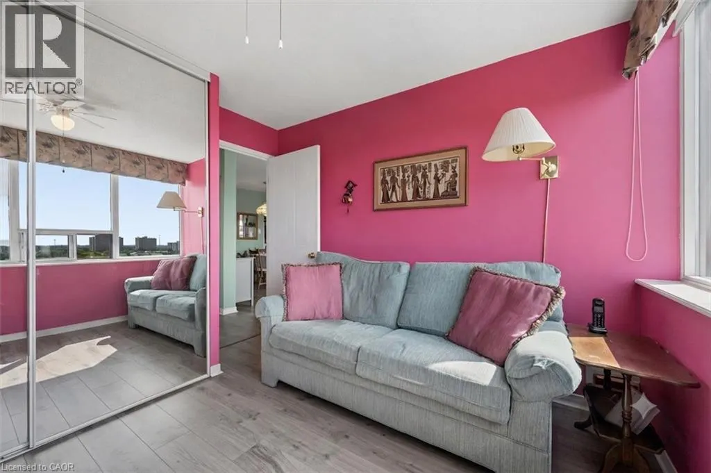 3227 KING Street E Unit# 1112 #1112