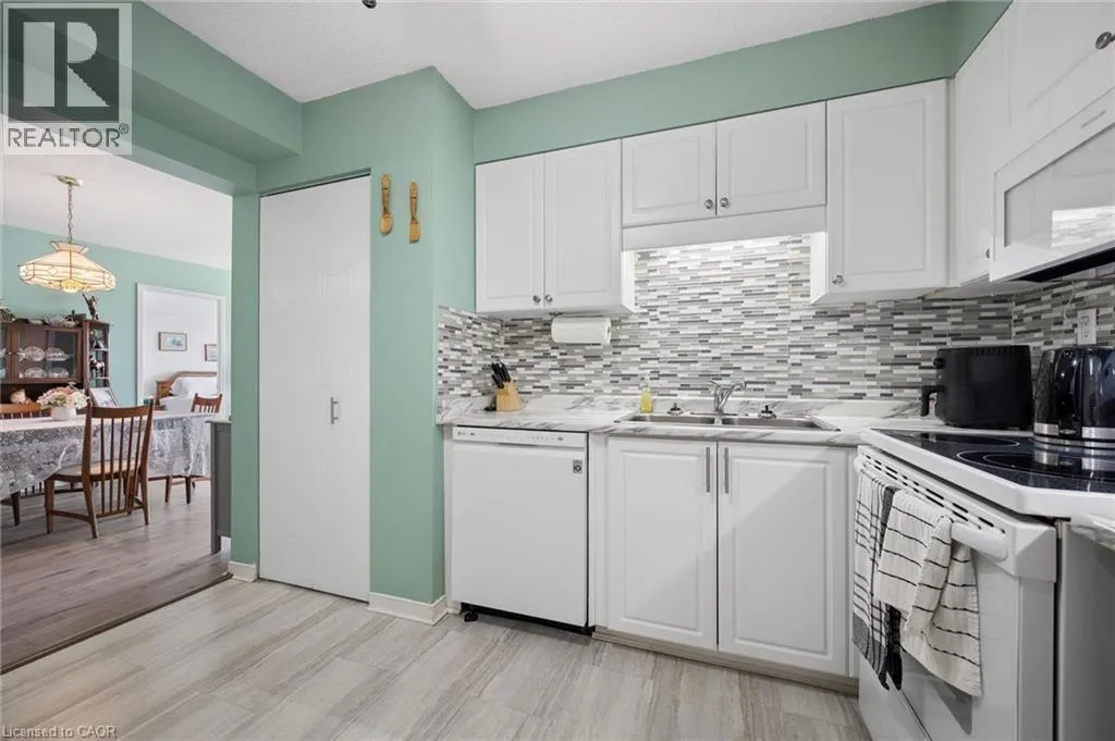 3227 KING Street E Unit# 1112 #1112