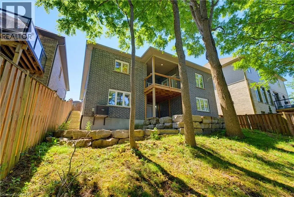 2800 SHEFFIELD Place