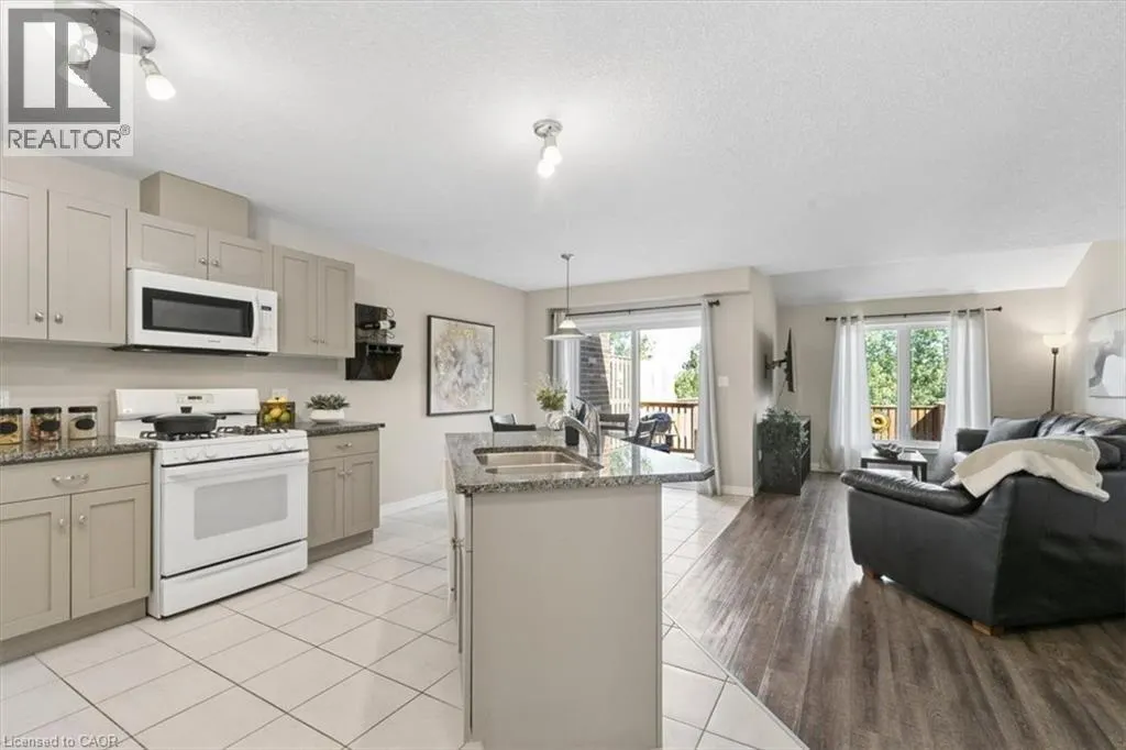 1453 DUNKIRK Avenue