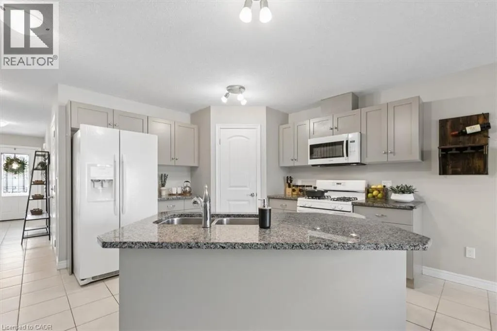 1453 DUNKIRK Avenue