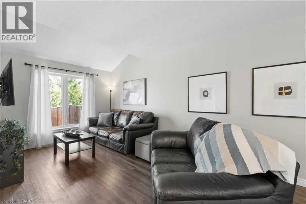 1453 DUNKIRK Avenue