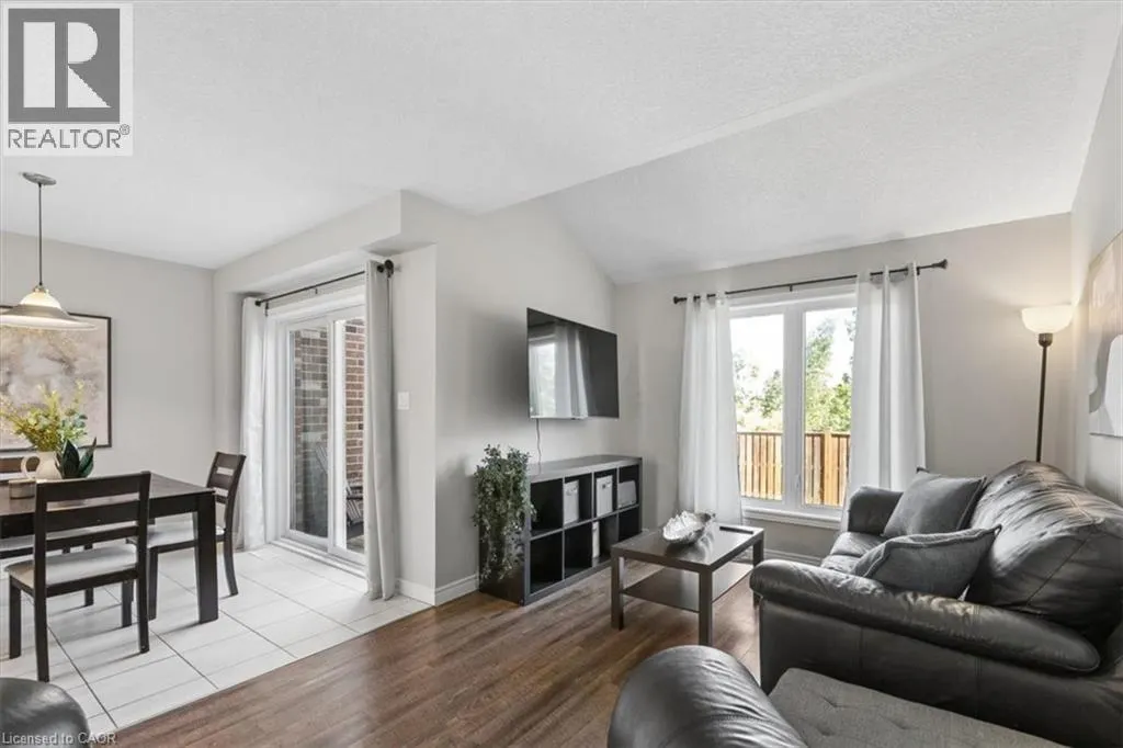 1453 DUNKIRK Avenue