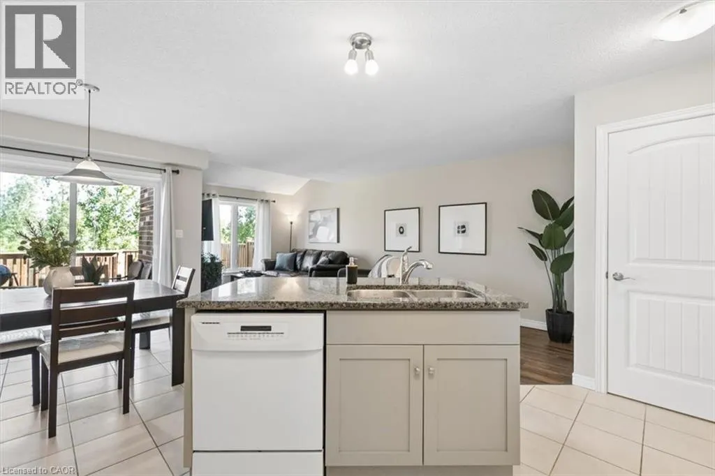 1453 DUNKIRK Avenue