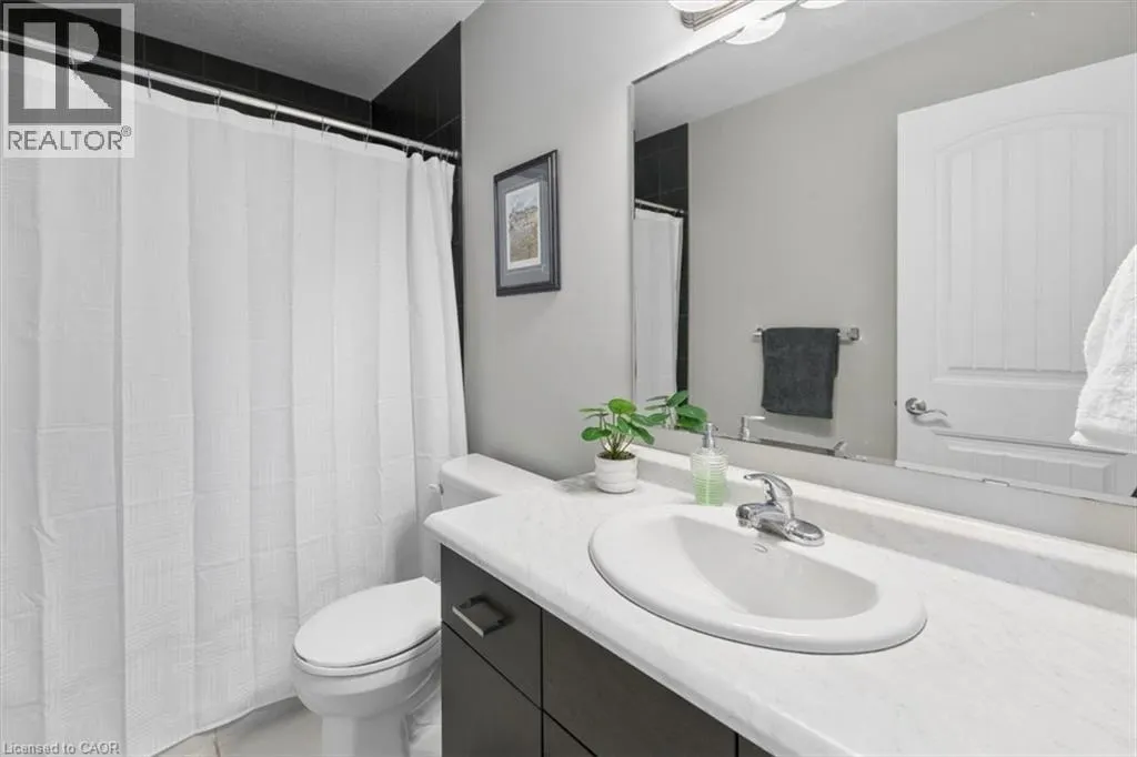 1453 DUNKIRK Avenue