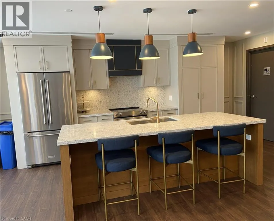 450 DUNDAS Street E Unit# 428 #428
