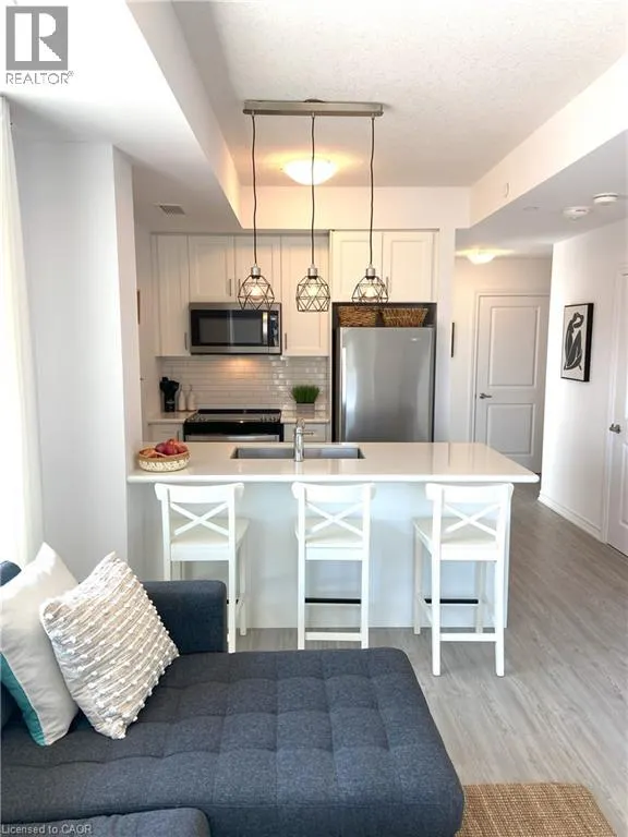 450 DUNDAS Street E Unit# 428 #428