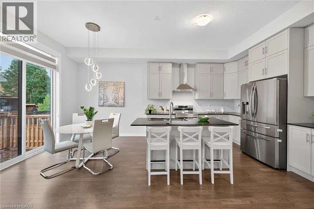 67 STARFIRE Crescent