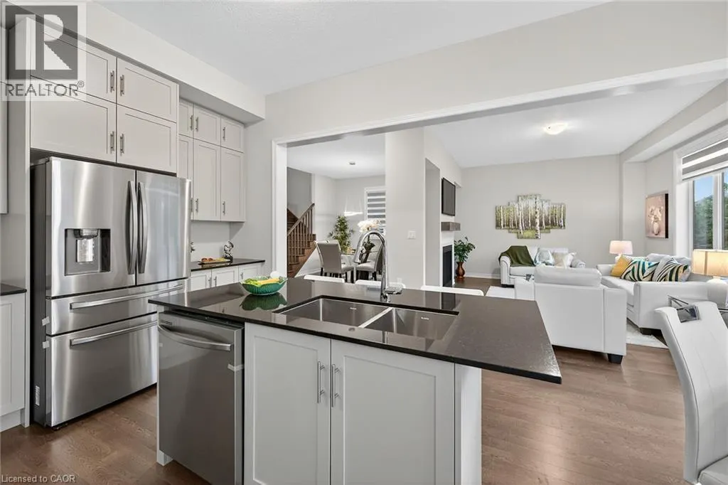 67 STARFIRE Crescent