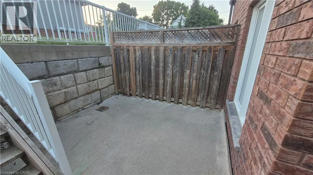 225 RIDDELL Street Unit# 22 #22