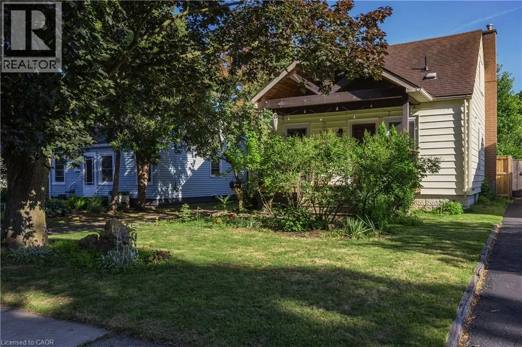 15 SPENCER Avenue