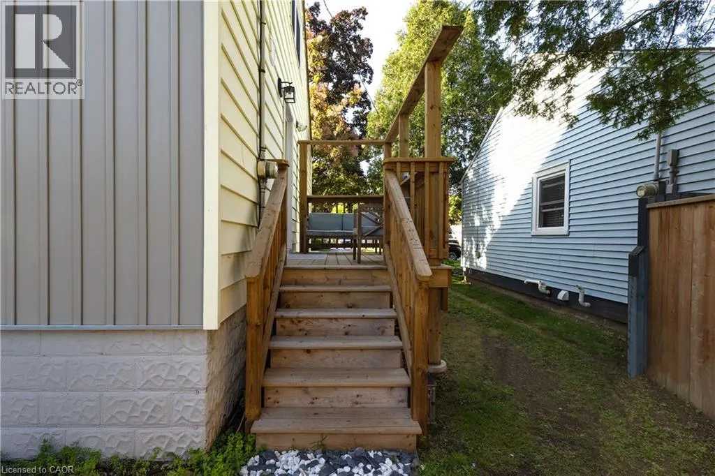 15 SPENCER Avenue
