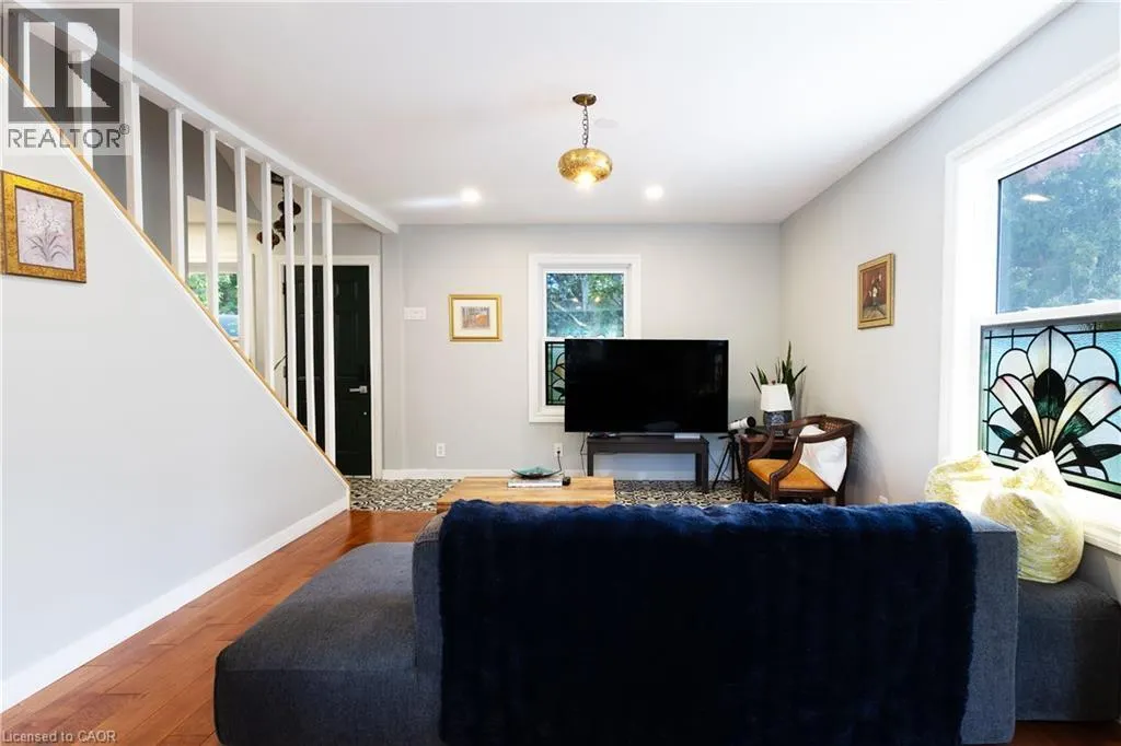 15 SPENCER Avenue