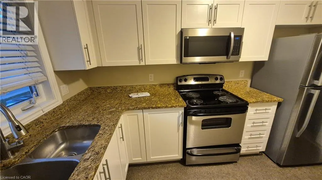 225 RIDDELL Street Unit# 5 #5
