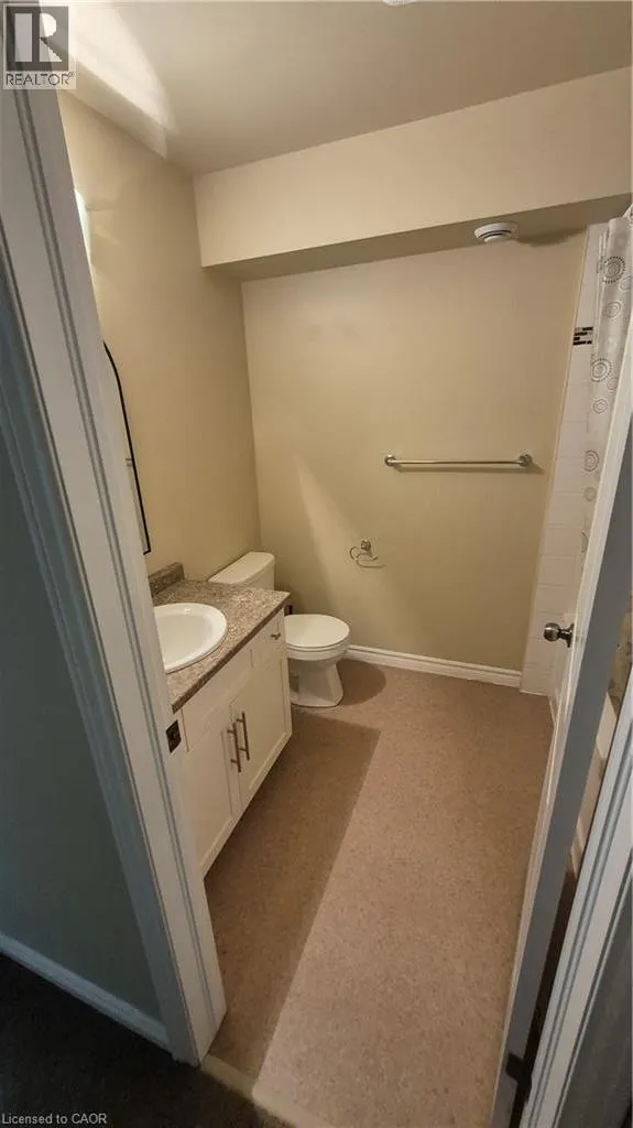 225 RIDDELL Street Unit# 5 #5
