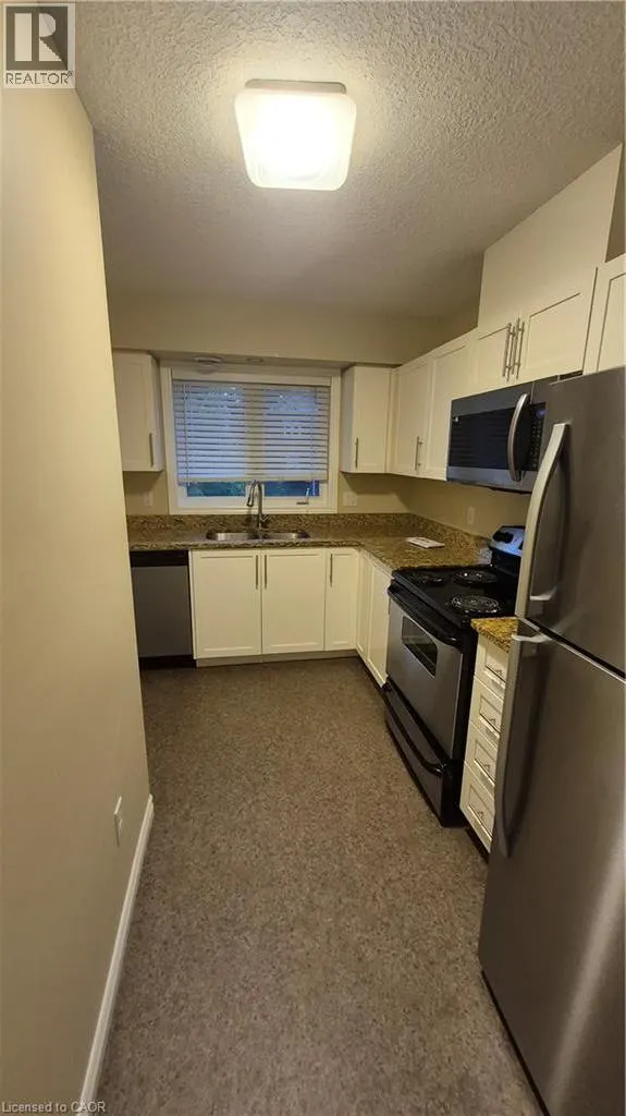 225 RIDDELL Street Unit# 5 #5