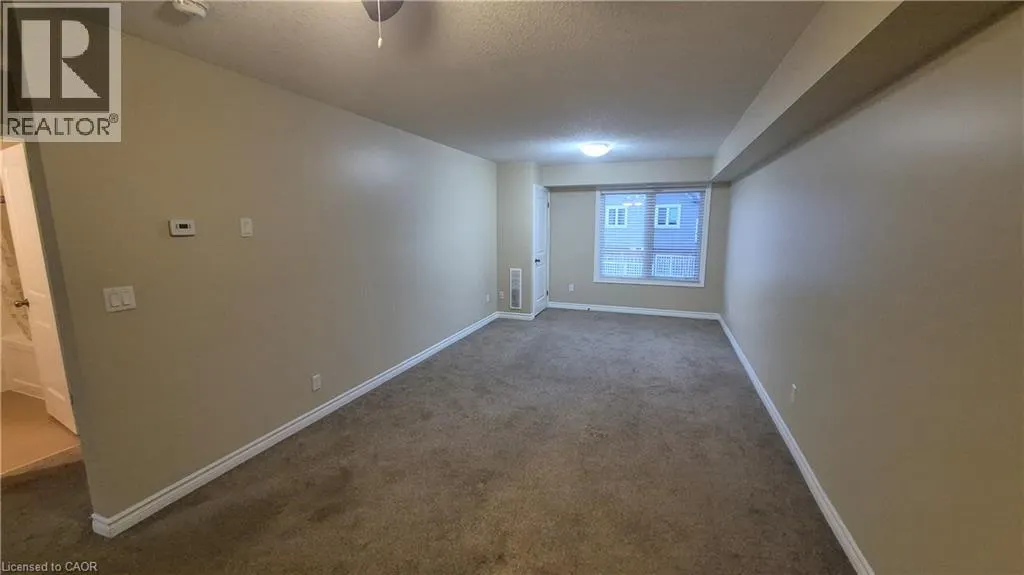 225 RIDDELL Street Unit# 5 #5