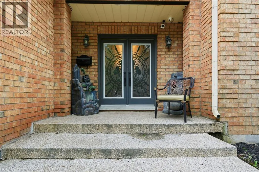 55 WOODSIDE Square