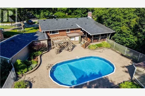 291 VILLA Place