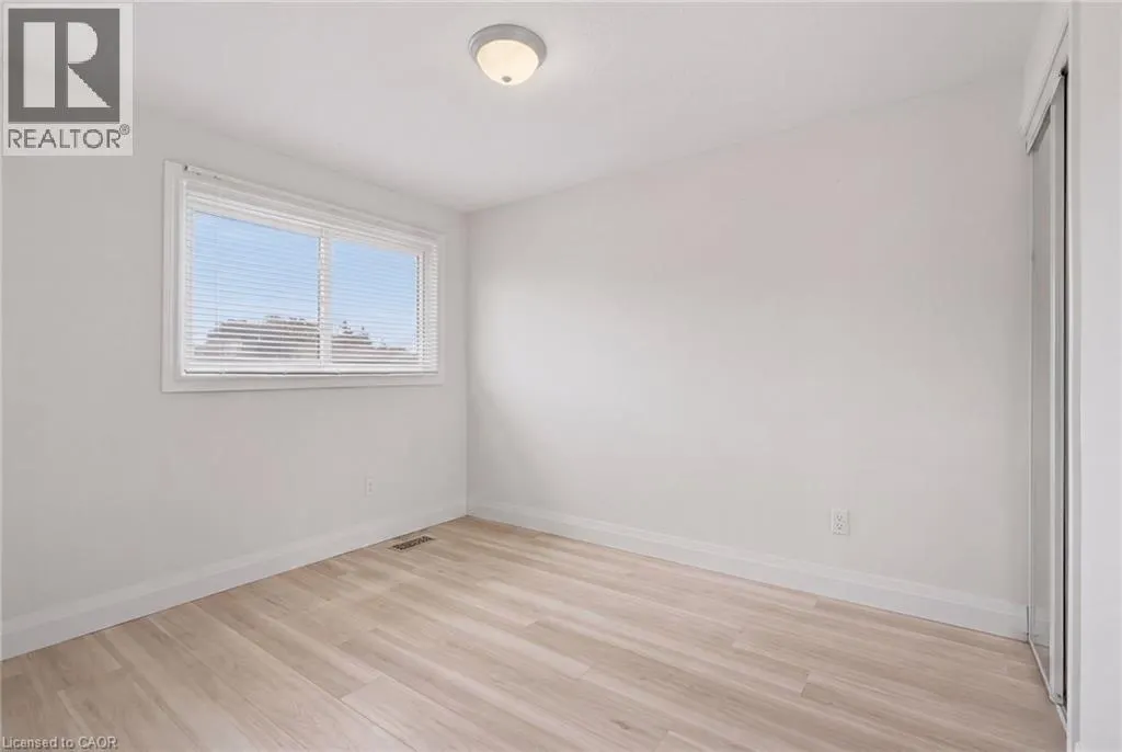 3 PRIDEAUX Street