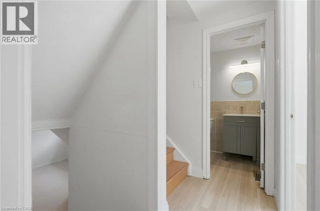 3 PRIDEAUX Street