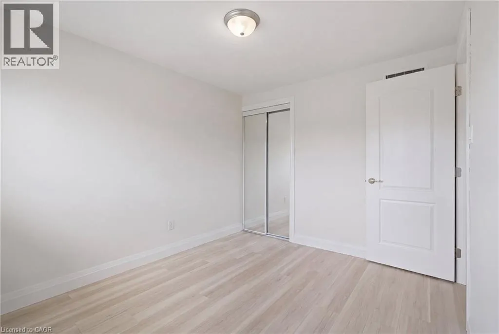 3 PRIDEAUX Street