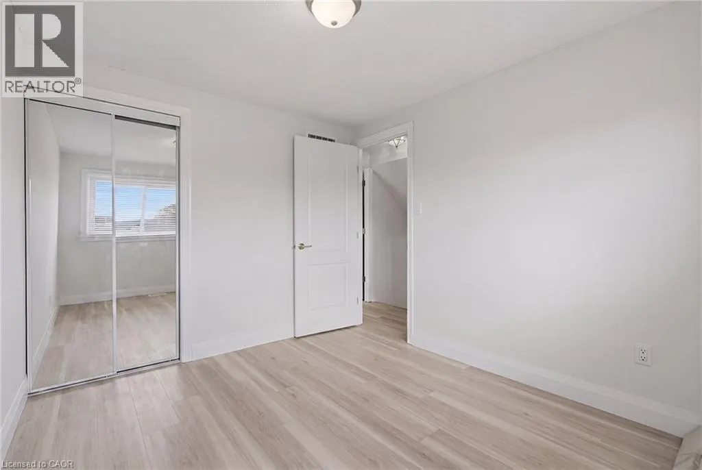 3 PRIDEAUX Street