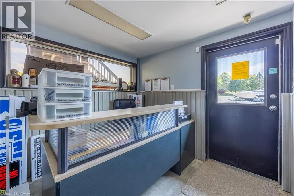 15 JAYLIN Crescent