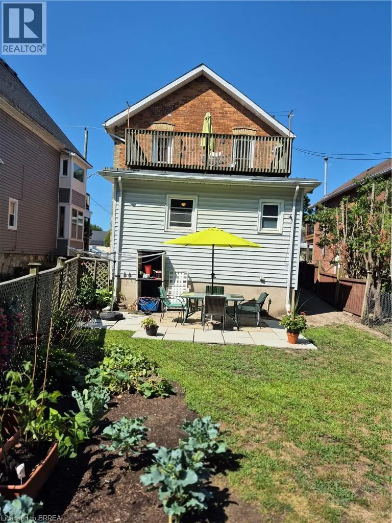 97 COLBORNE Street S