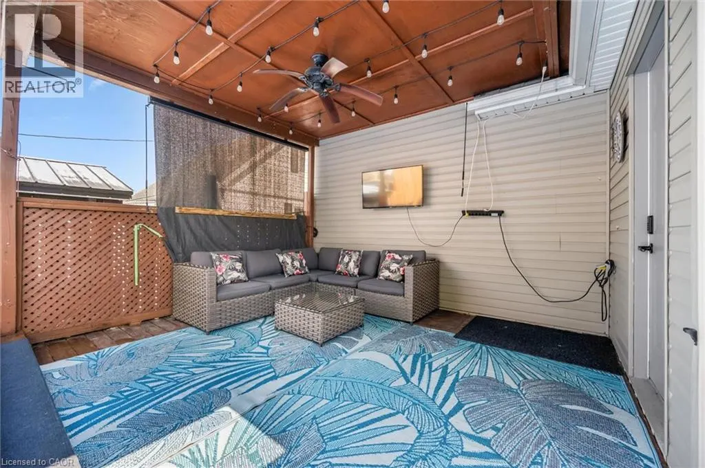 976 GUELPH Street