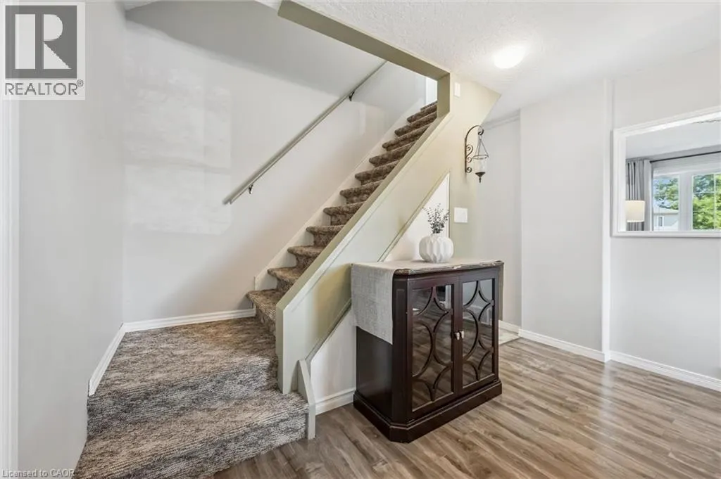 976 GUELPH Street