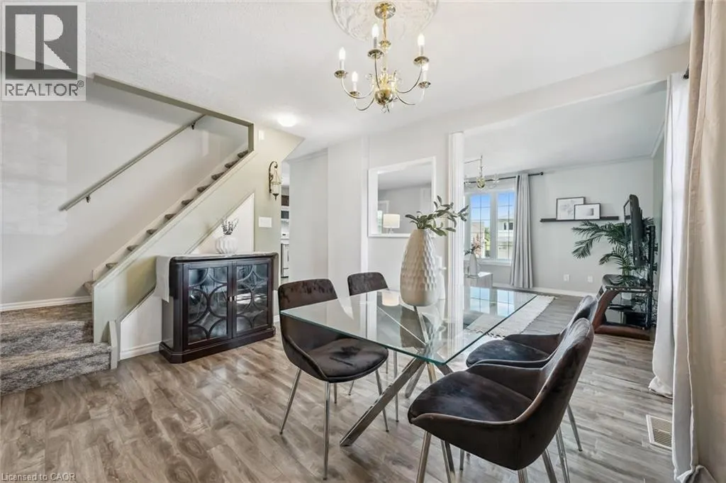 976 GUELPH Street