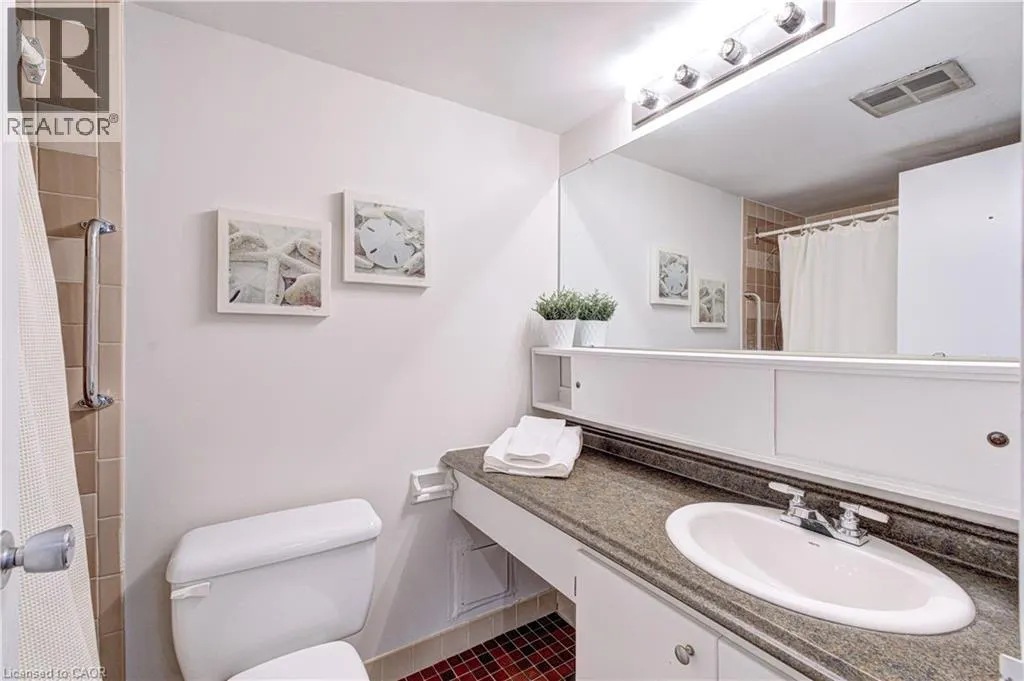 20 SPEERS Road Unit# 304 #304