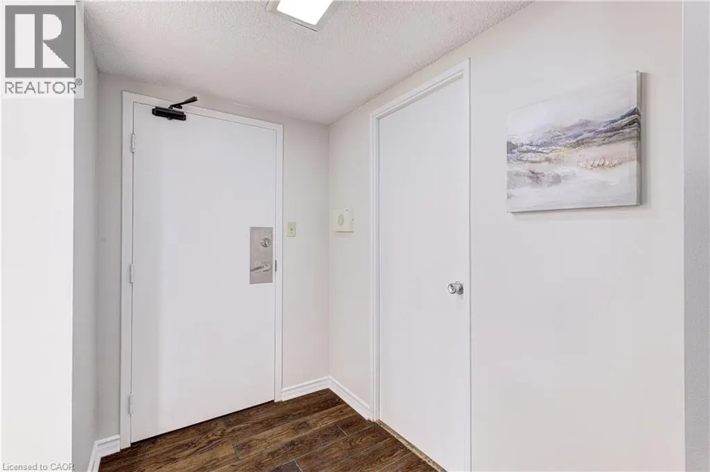 20 SPEERS Road Unit# 304 #304
