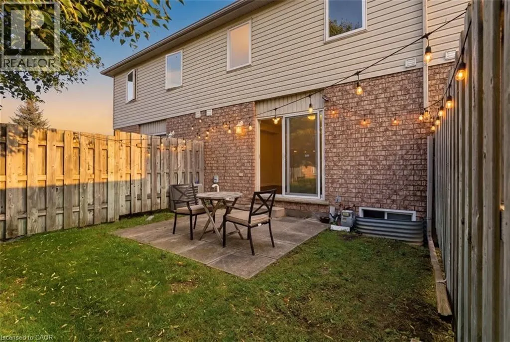 15 ROEHAMPTON Crescent