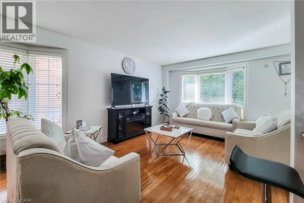 171 HIGHBURY Drive Unit# 13 #13