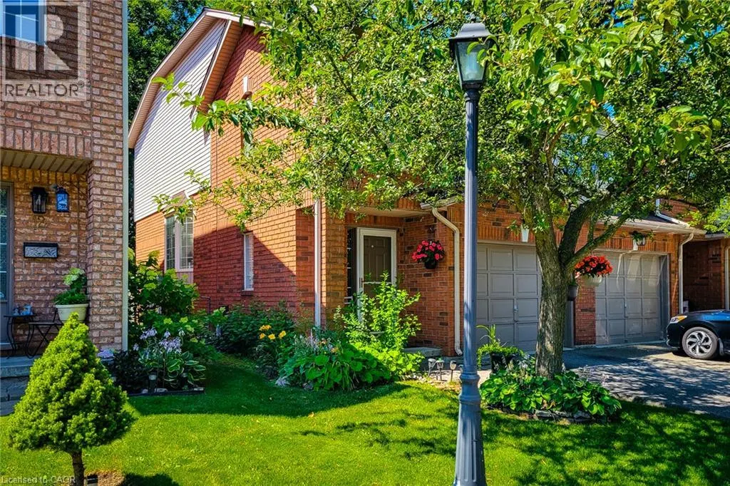 171 HIGHBURY Drive Unit# 13 #13