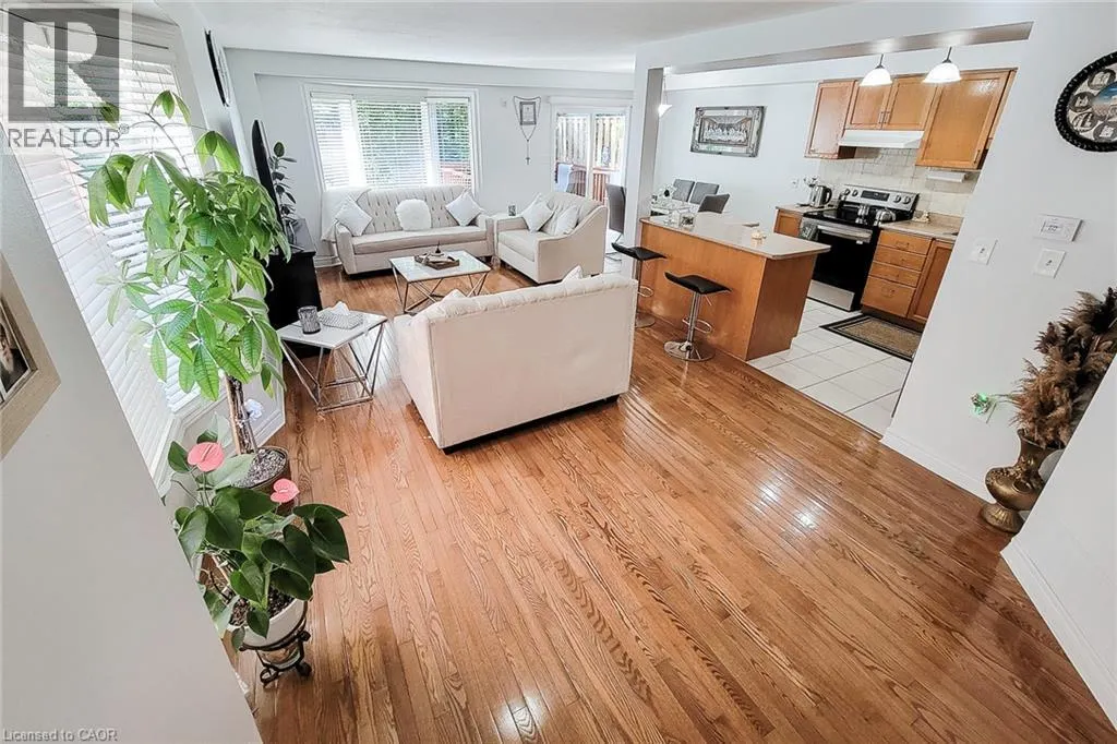 171 HIGHBURY Drive Unit# 13 #13