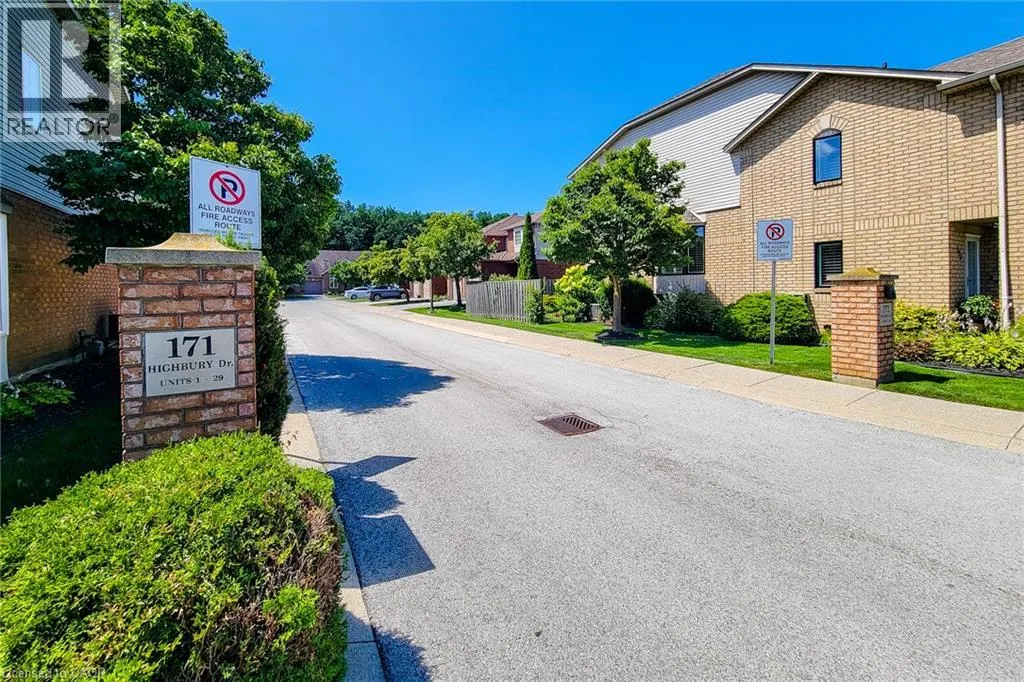 171 HIGHBURY Drive Unit# 13 #13