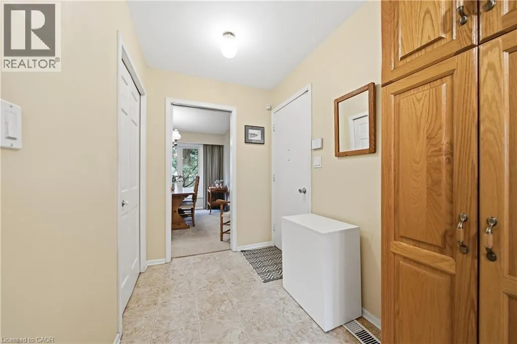 32 WAVERLEY Drive