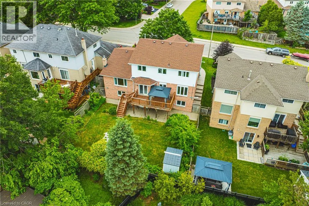 21 MOSS Boulevard