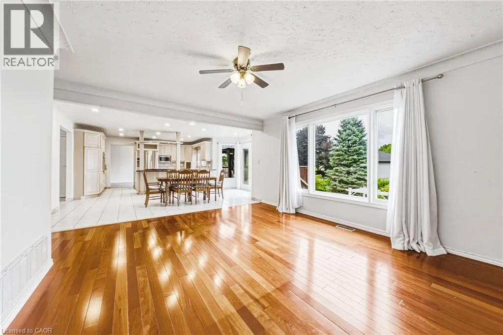 21 MOSS Boulevard