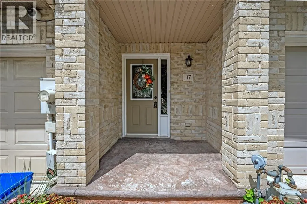 117 FRANCES Avenue