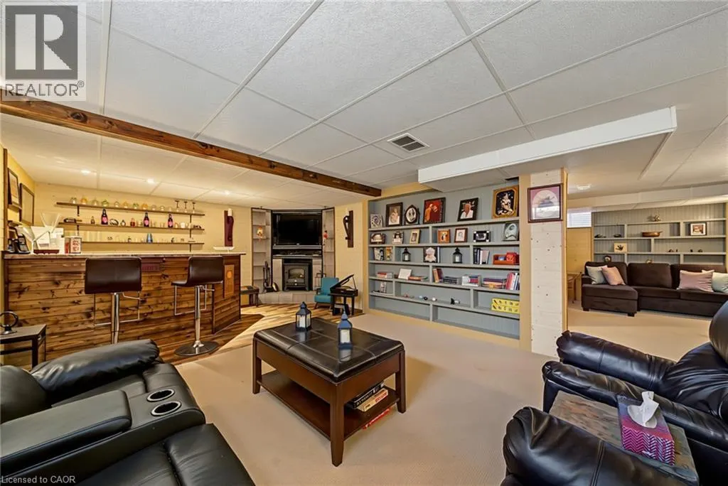 3913 PRIMROSE Lane