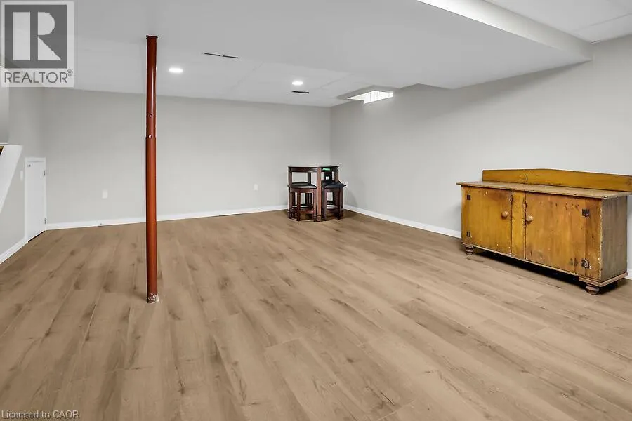 4542 IVY GARDENS Crescent