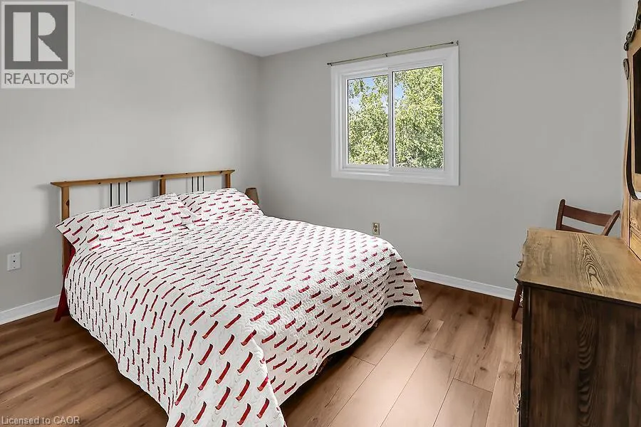 4542 IVY GARDENS Crescent